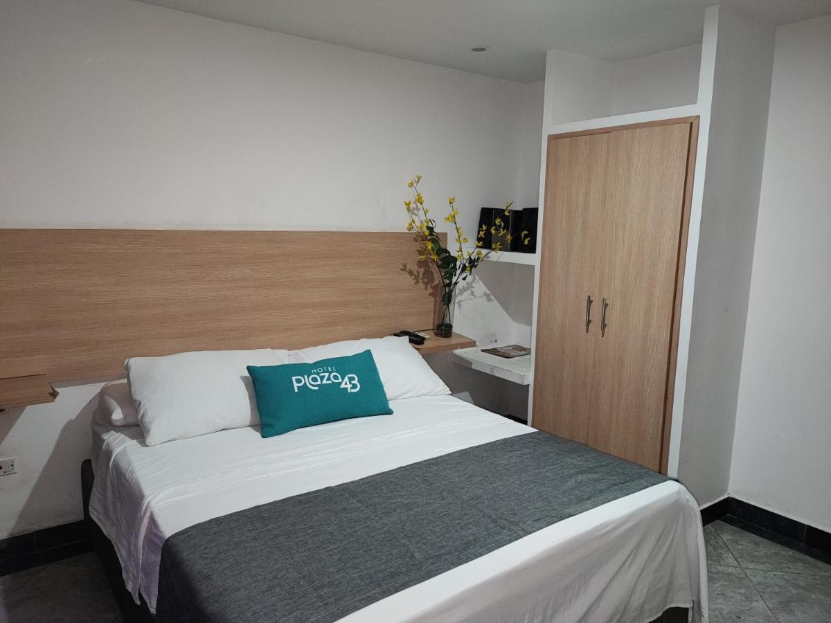 Hotel Plaza 43
